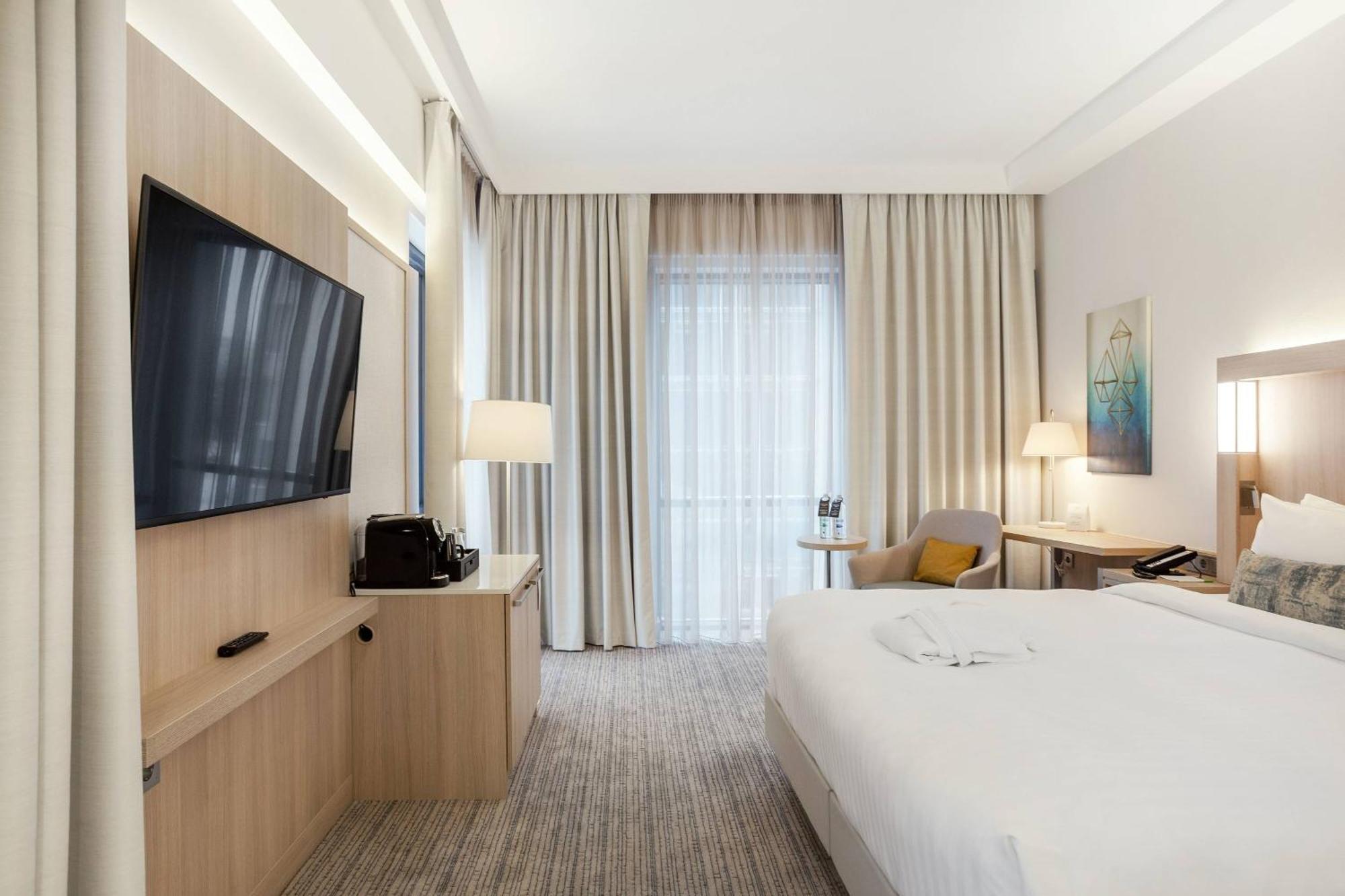 คอร์ตยาร์ด วิลนิอุส ซิตี้เซ็นเตอร์ Hotel วิลนีอุส ภายนอก รูปภาพ